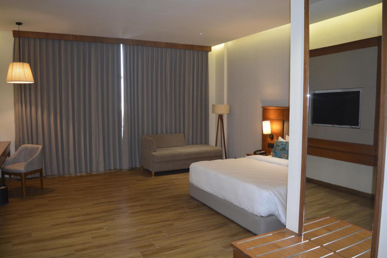 Sayaji Morbi Hotell Eksteriør bilde