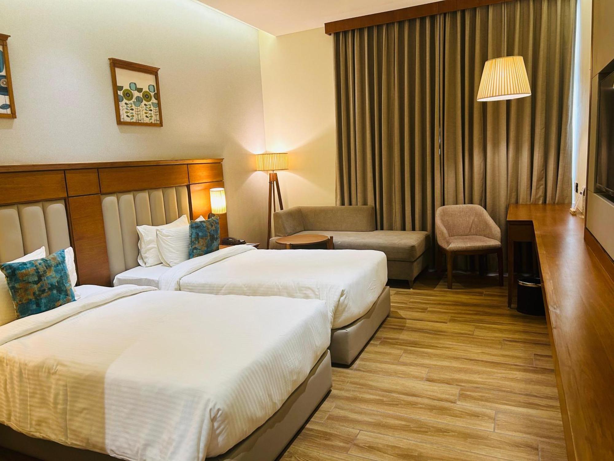 Sayaji Morbi Hotell Eksteriør bilde